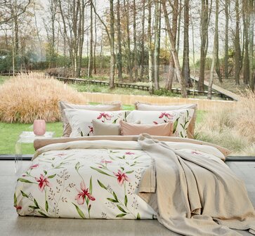 Vandyck Dekbedovertrek Serene Flower Offwhite SABB25107- 320 | 31412