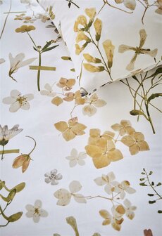 Ariadne At Home Dekbedovertrek Flowerlove White 28026