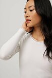 Ysabel Mora Dames Thermo Long Sleeve T-Shirt Off-White 70011 | 27333